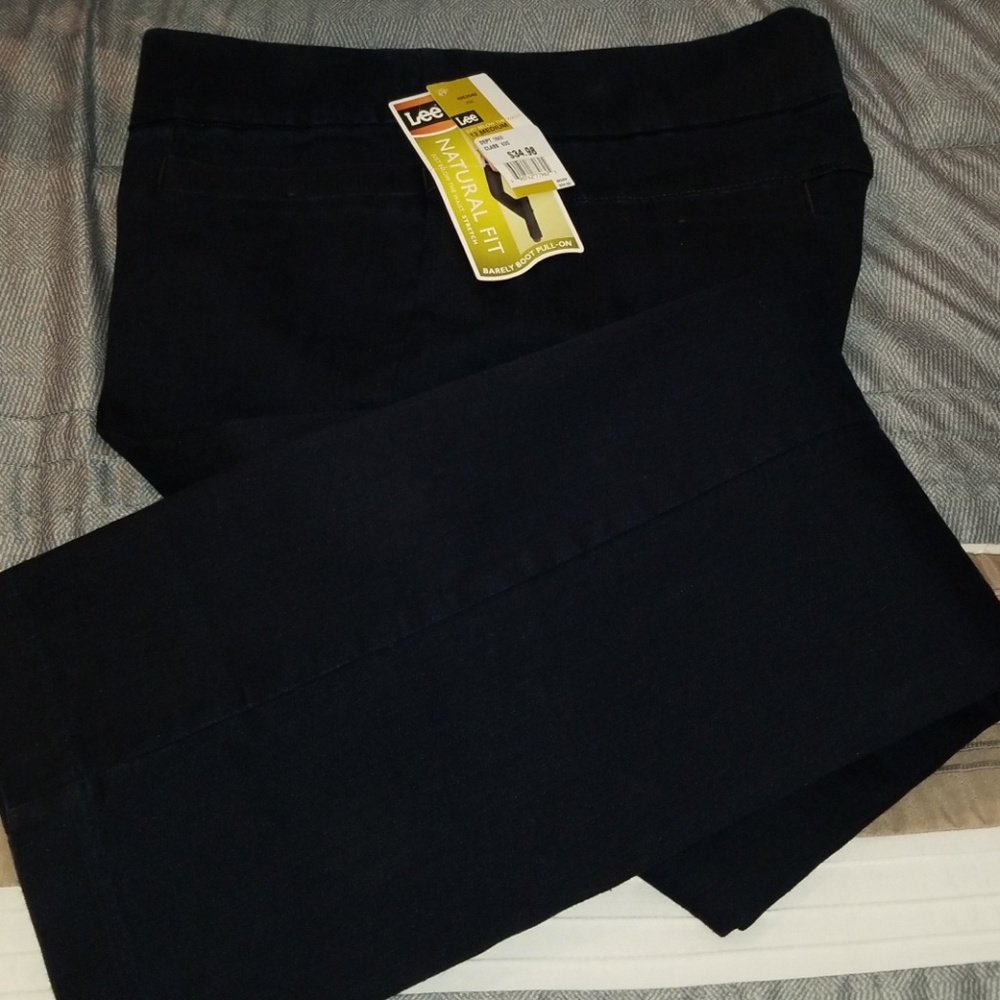 NWT Lee Pull-On Jeans